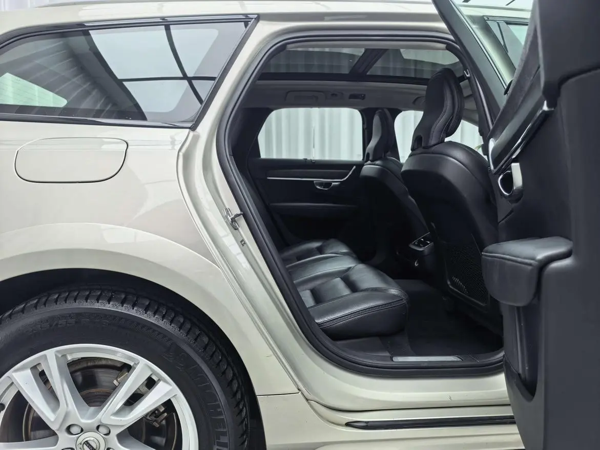 Volvo V90 2019 Cross Country T5 AWD Vision China V