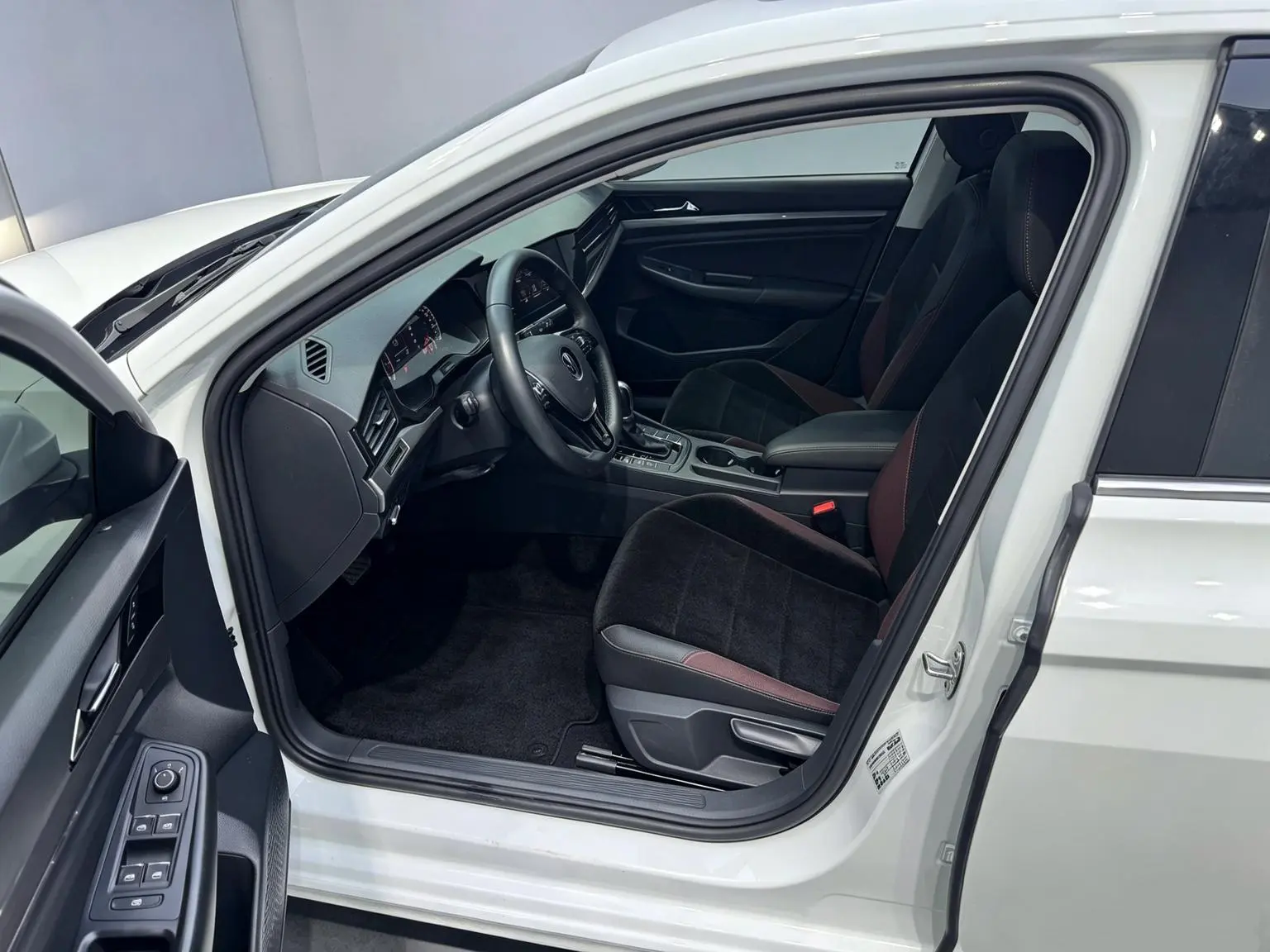 Volkswagen Bora 2021 1.5L Auto Comfort Smart Connected