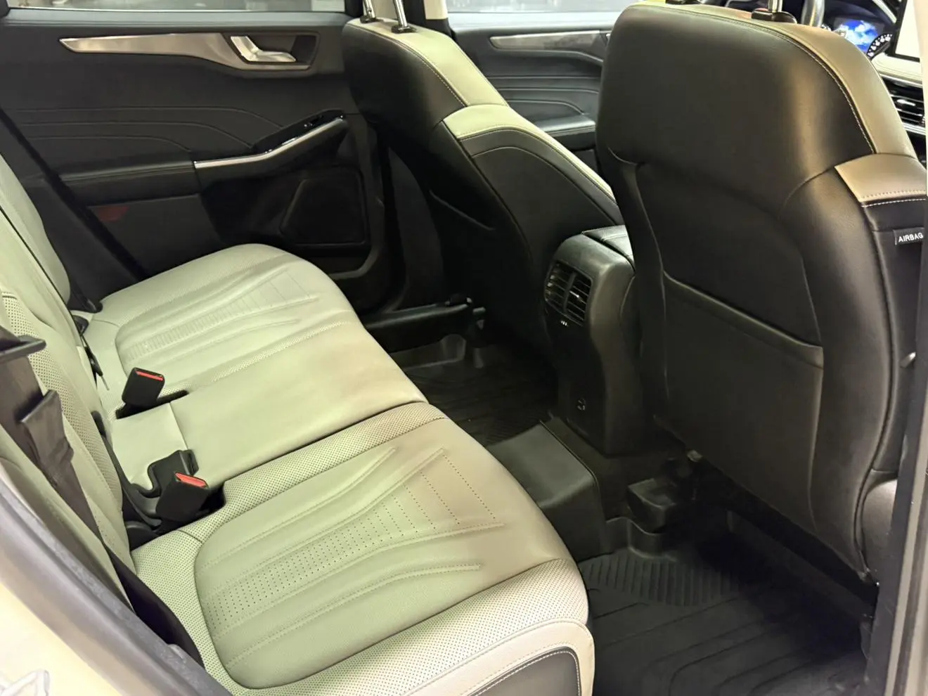 Ford Escape 2020 EcoBoost 245 2WD Shine