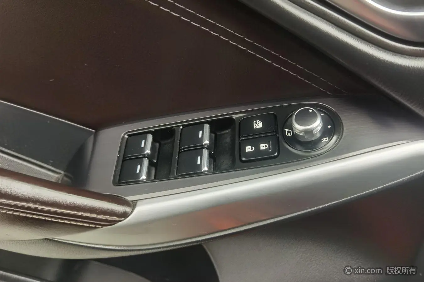 Mazda Atenza 2018 2.0L Blue Sky Luxury China VI