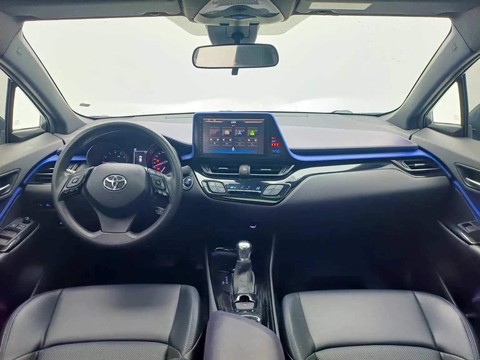 Toyota C-HR 2020 2.0L Leading