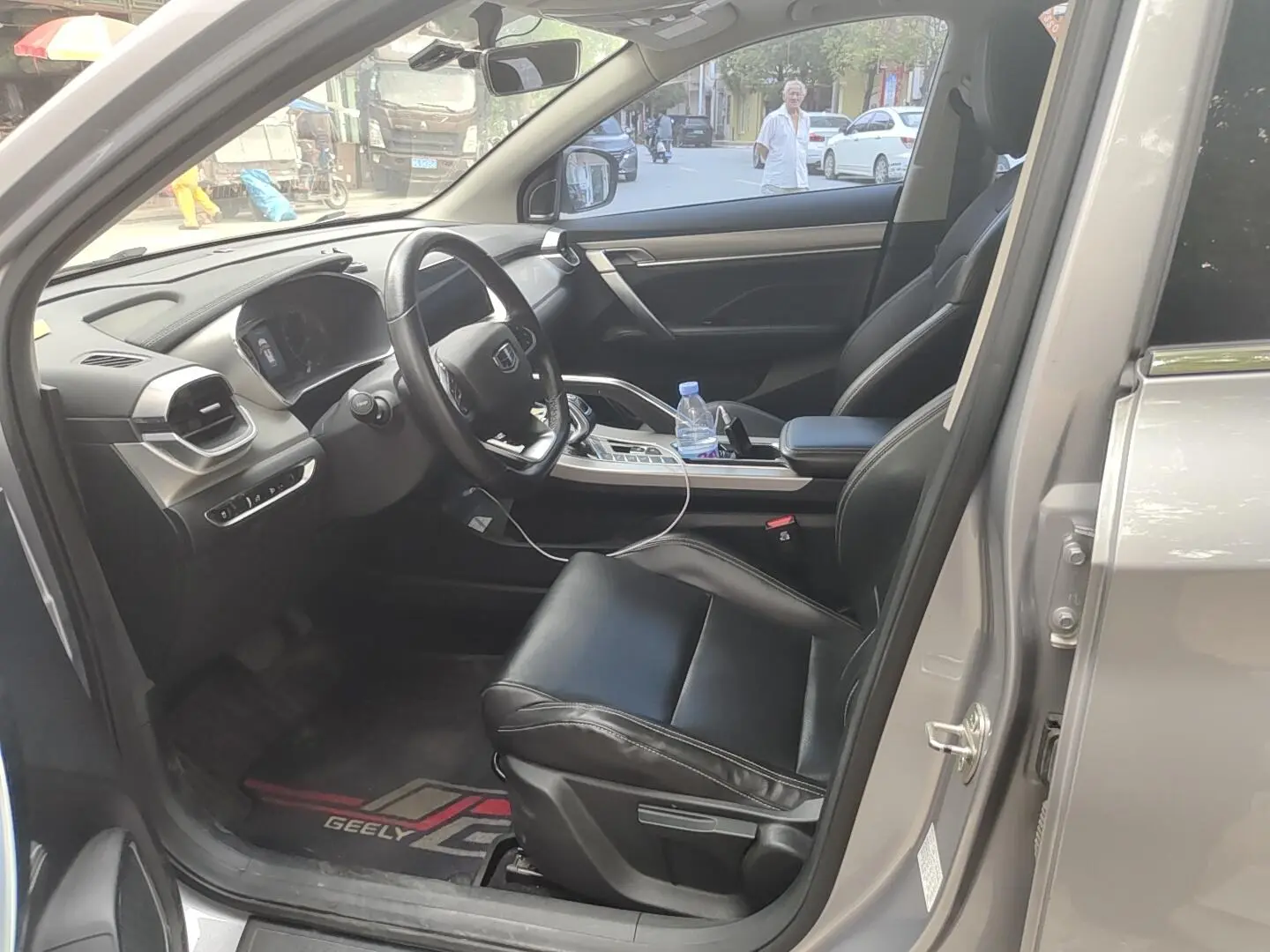 Geely Binyue 2019 260T DCT China V