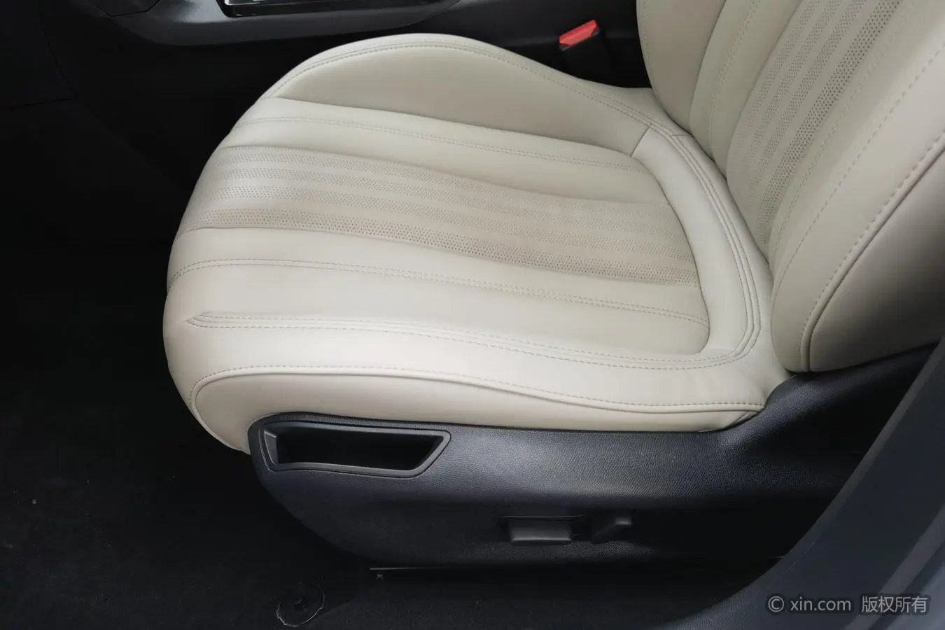 Peugeot 408 2022 1.6T