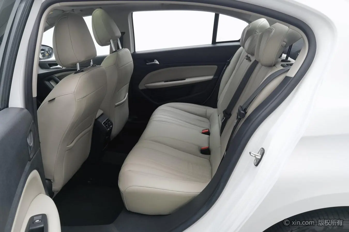Peugeot 408 2022 1.6T