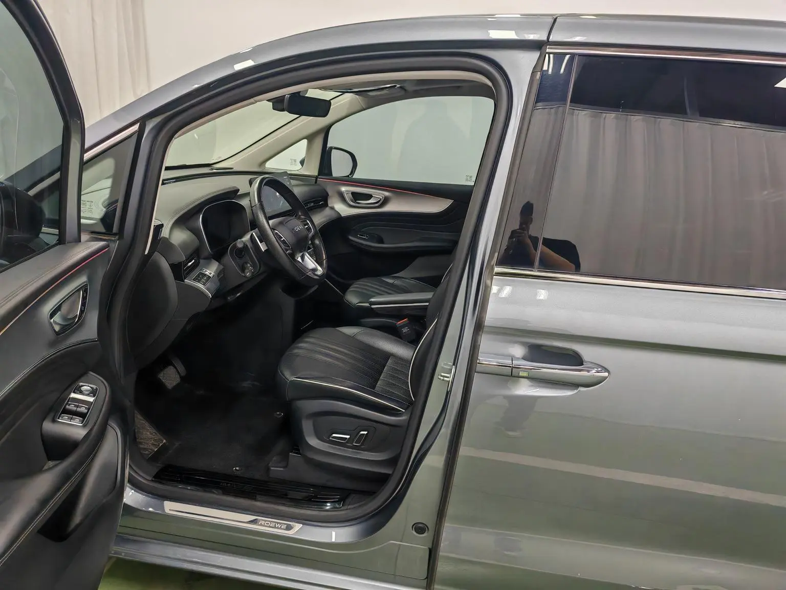 Roewe iMAX8 2022 400TGI Distinguished