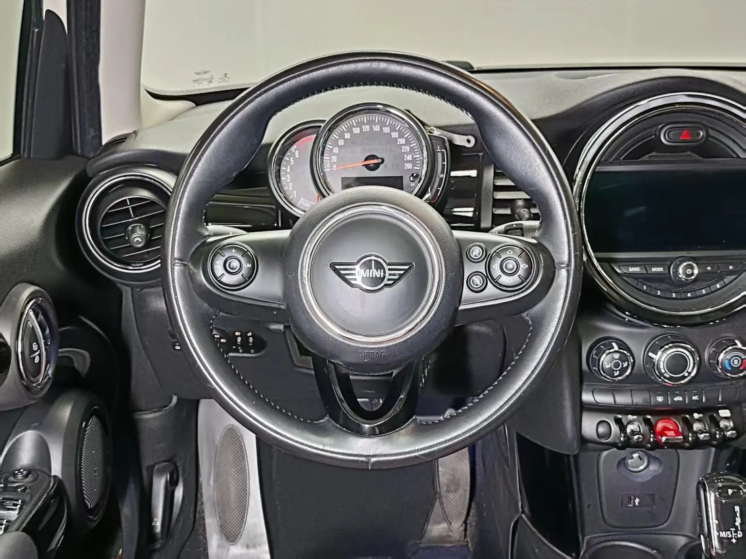 MINI MINI 2018 1.5T COOPER Classic 5