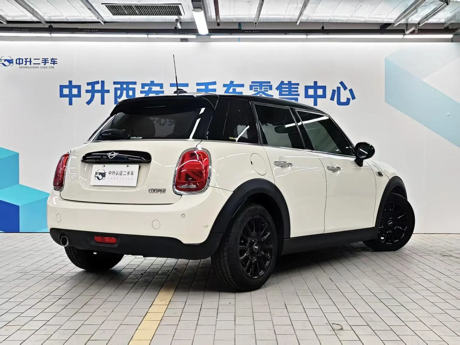 MINI MINI 2018 1.5T COOPER Classic 5