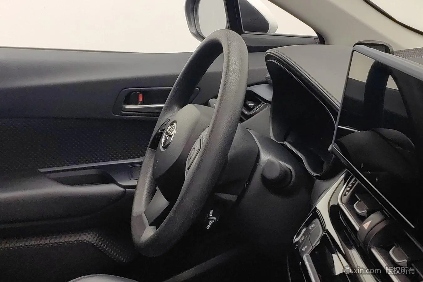 Toyota Izoa IZOA 2023 2.0L