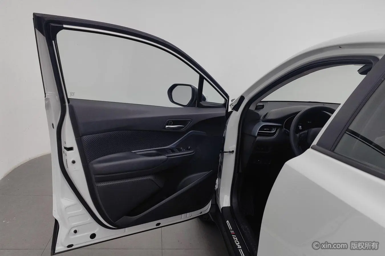 Toyota Izoa IZOA 2023 2.0L