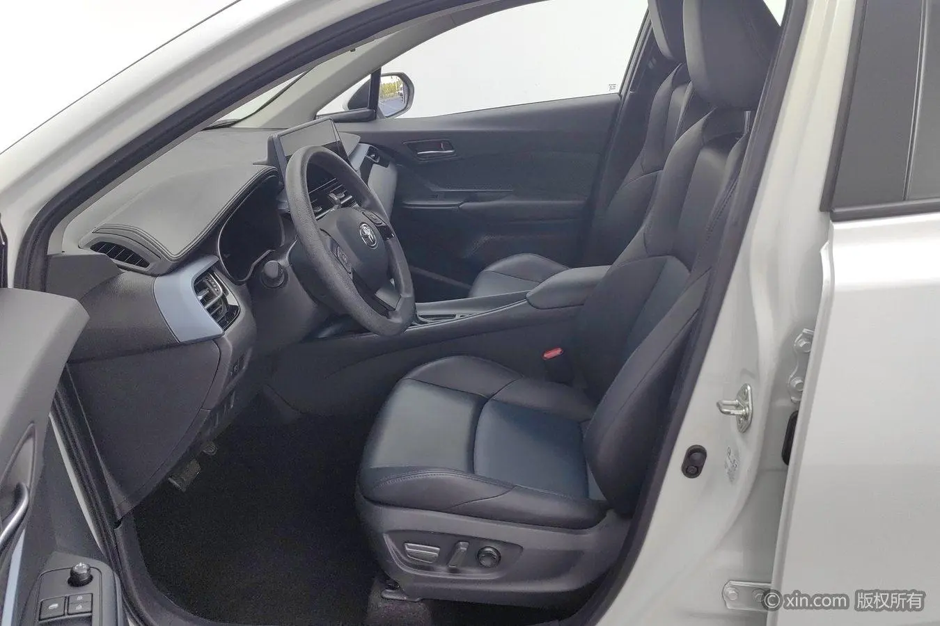 Toyota Izoa IZOA 2023 2.0L