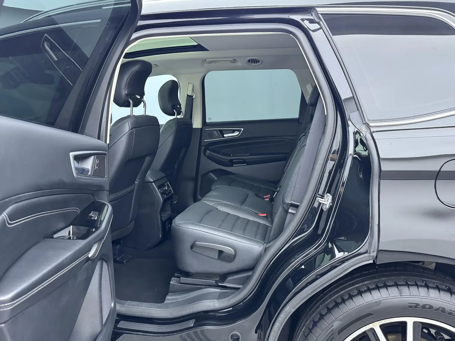 Ford Edge 2020 EcoBoost 245 2WD Sharp Luxury 7 seat