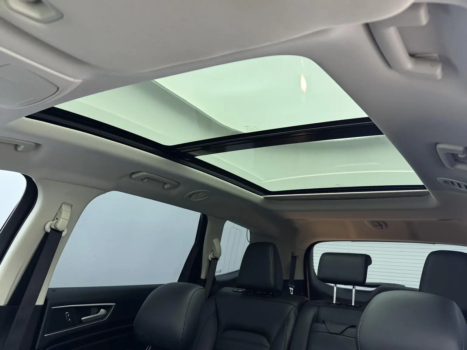 Ford Edge 2020 EcoBoost 245 2WD Sharp Luxury 7 seat