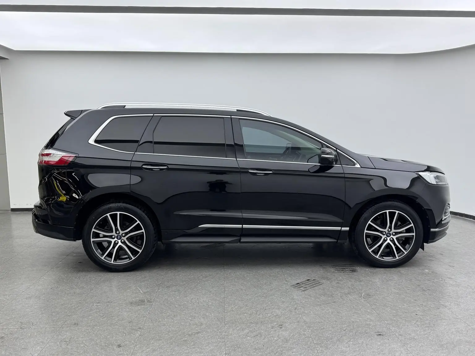Ford Edge 2020 EcoBoost 245 2WD Sharp Luxury 7 seat
