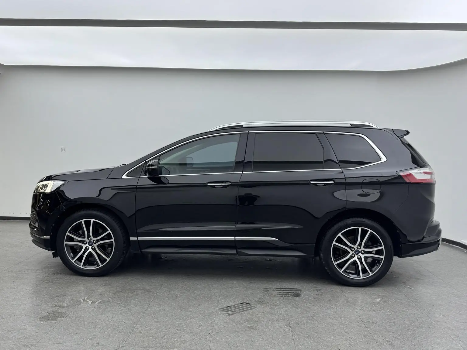Ford Edge 2020 EcoBoost 245 2WD Sharp Luxury 7 seat