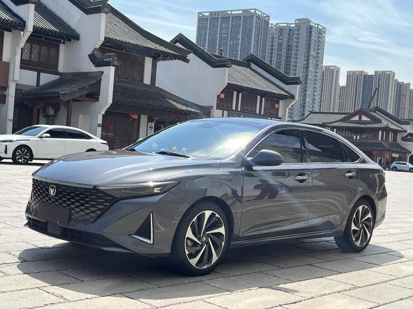 Changan Raeton PLUS 2023 1.5T DCT Luxury