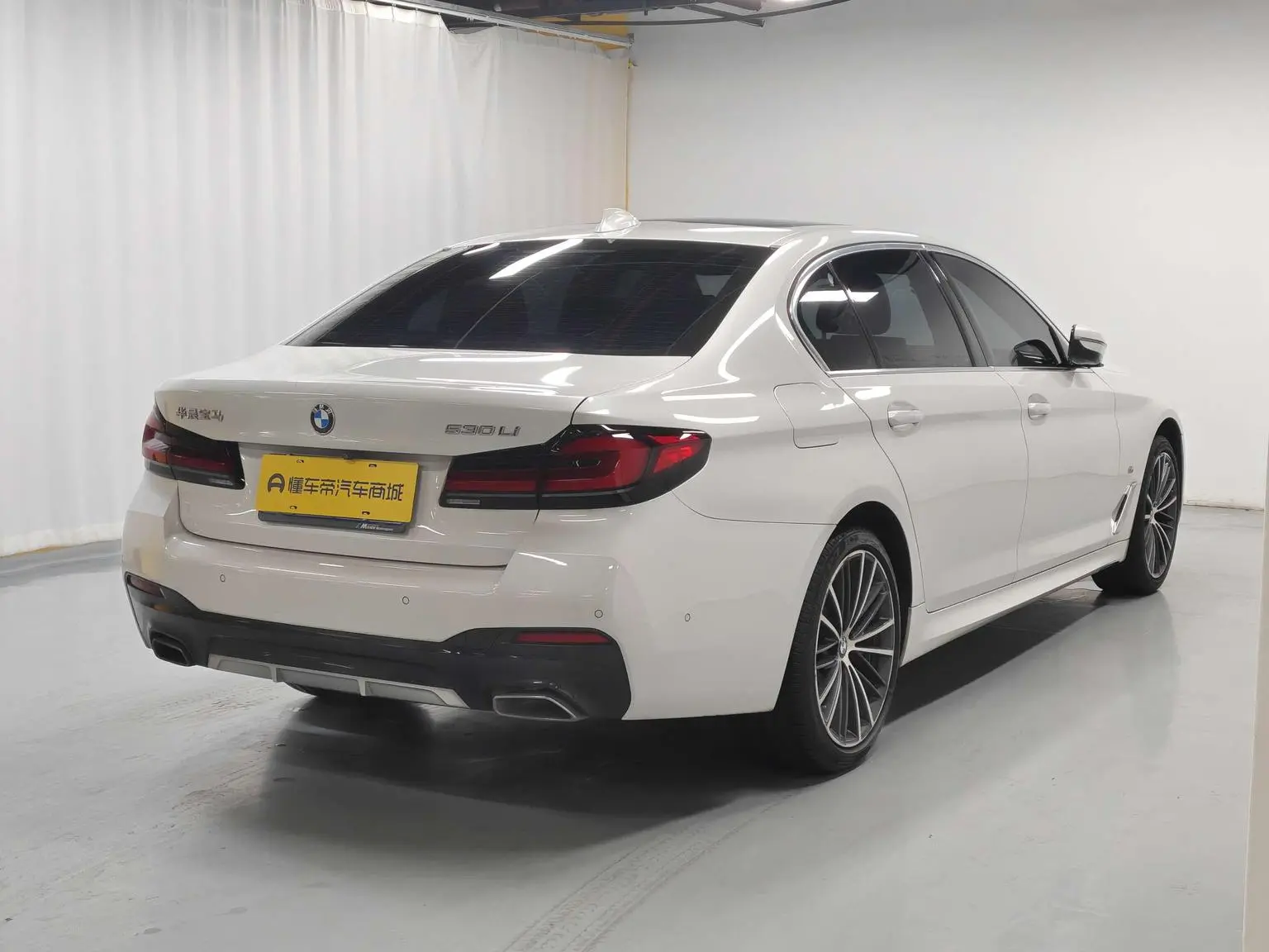 BMW 5 Series 2022 Facelift 530Li Leading M Sport Package