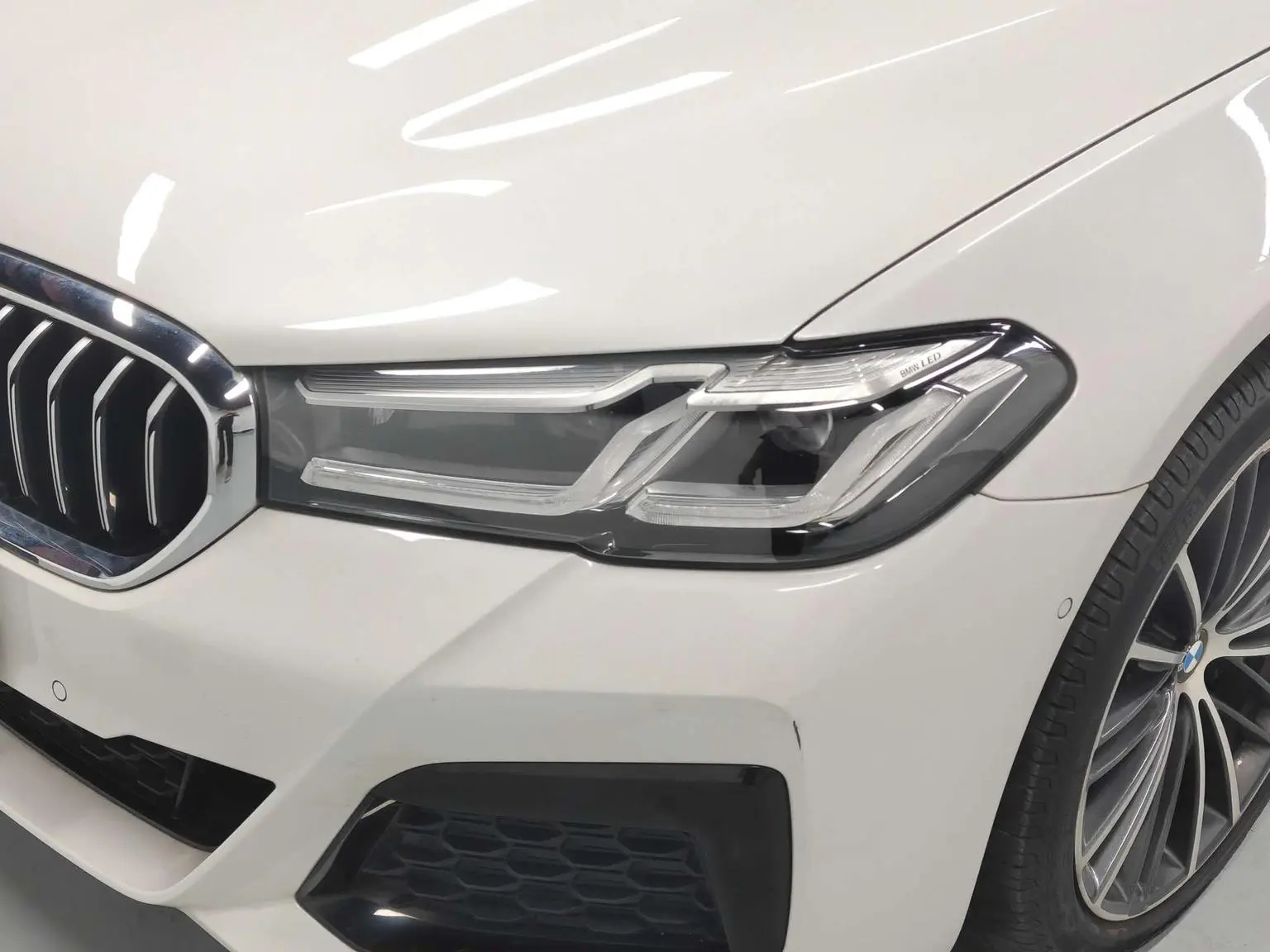 BMW 5 Series 2022 Facelift 530Li Leading M Sport Package