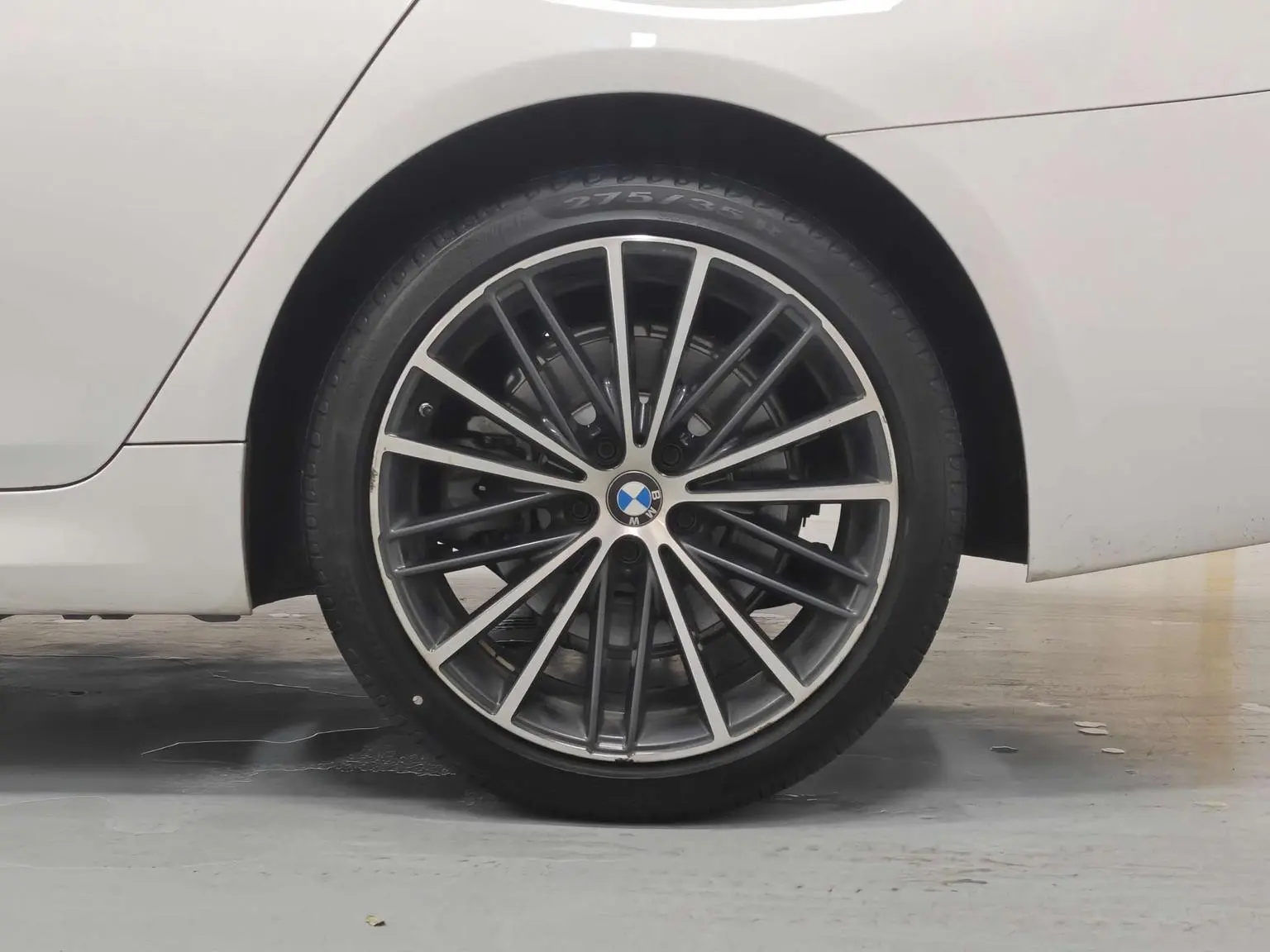 BMW 5 Series 2022 Facelift 530Li Leading M Sport Package