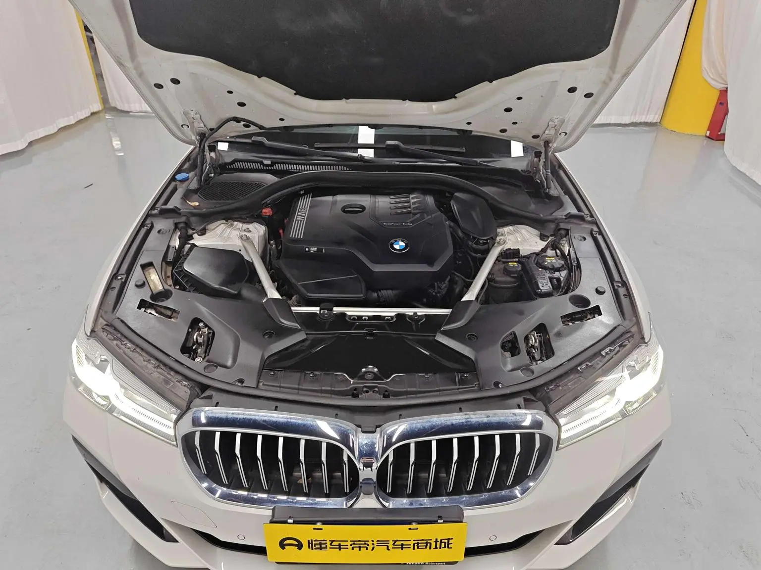 BMW 5 Series 2022 Facelift 530Li Leading M Sport Package