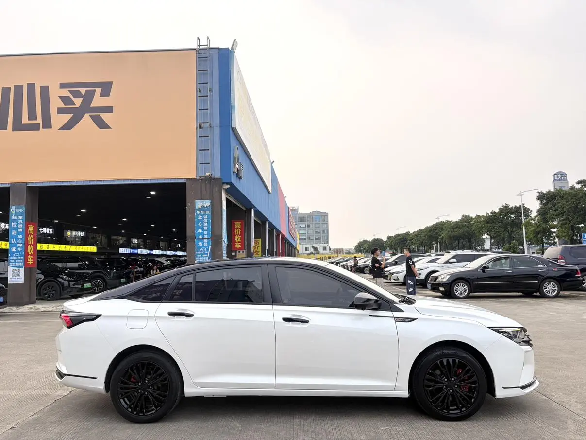 Dongfeng Aeolus Yixuan MAX 2021 1.5T
