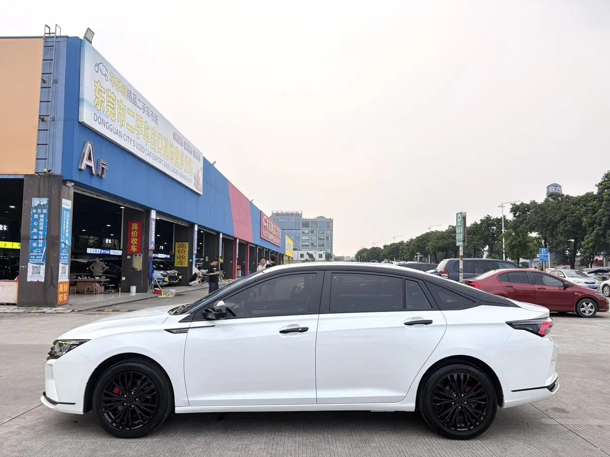 Dongfeng Aeolus Yixuan MAX 2021 1.5T