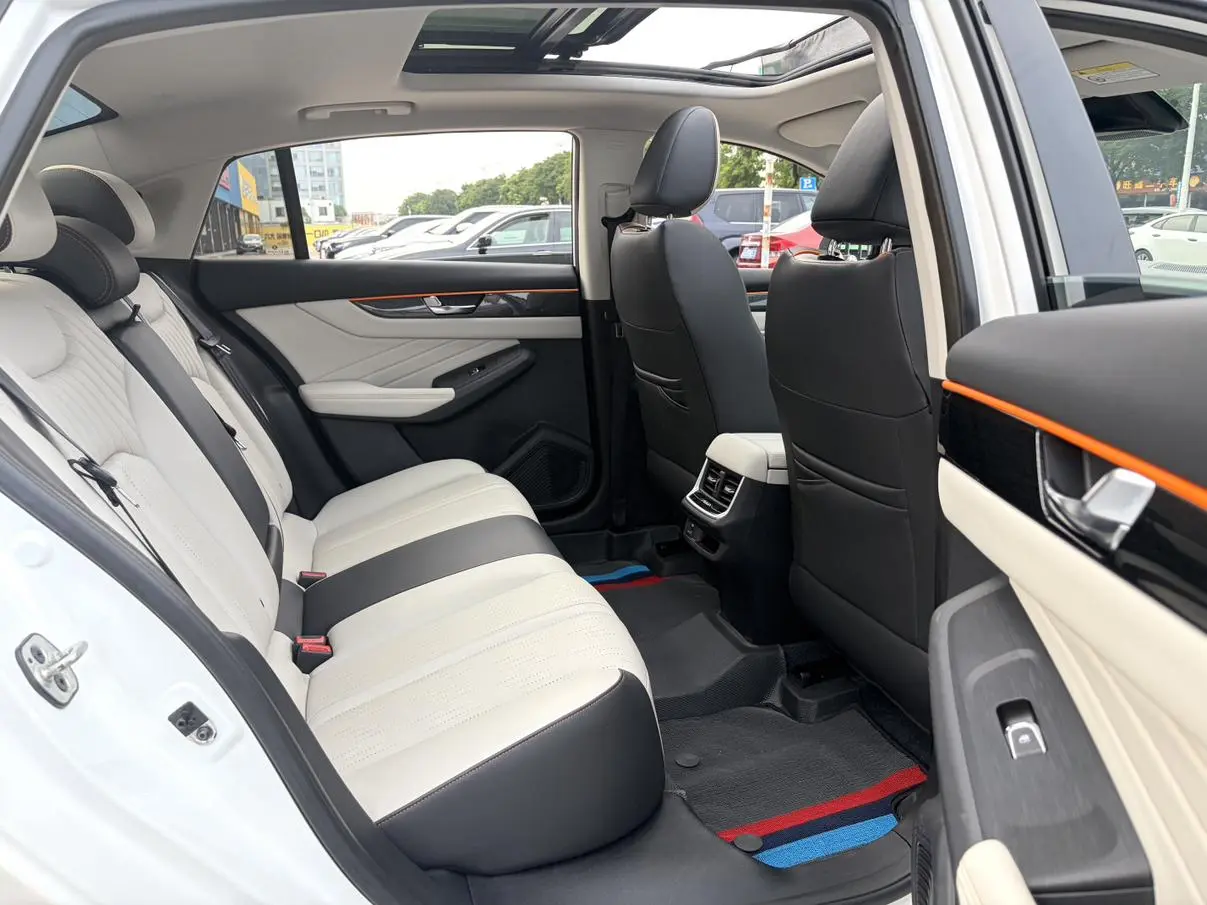 Dongfeng Aeolus Yixuan MAX 2021 1.5T