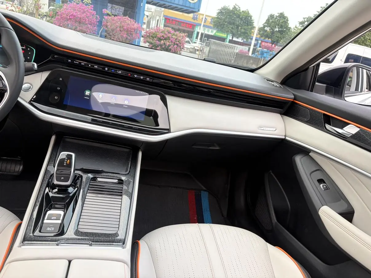 Dongfeng Aeolus Yixuan MAX 2021 1.5T