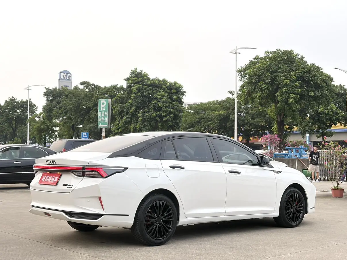 Dongfeng Aeolus Yixuan MAX 2021 1.5T