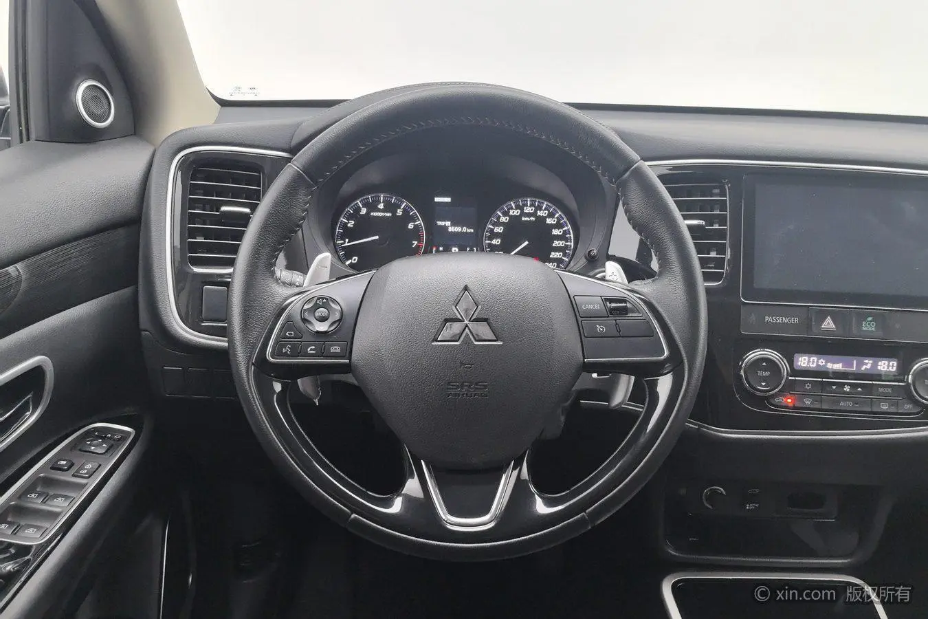Mitsubishi Outlander 2019 2.4L 4WD Yaris L 7 seat China VI