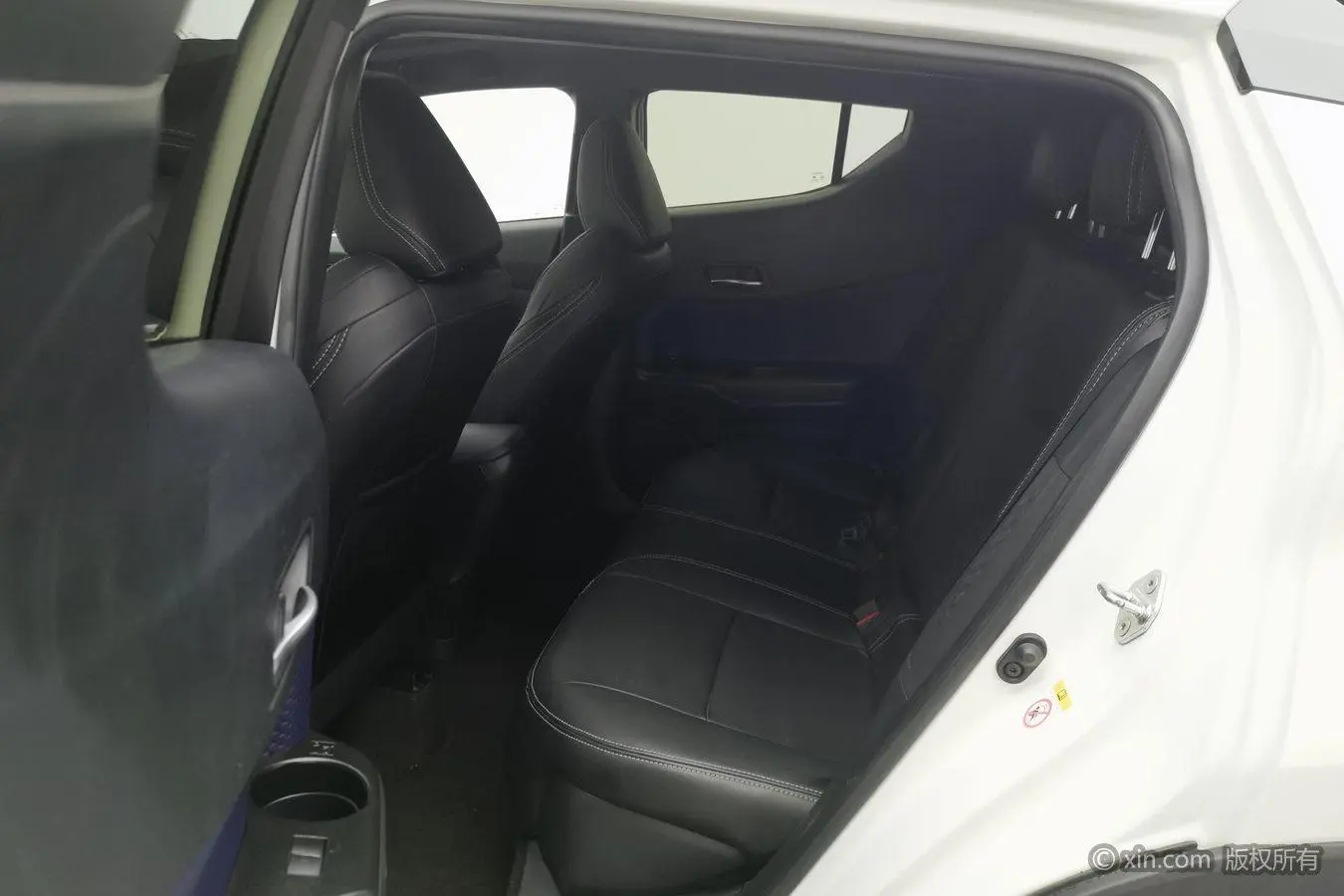 Toyota C-HR 2018 2.0L Sunroof China V