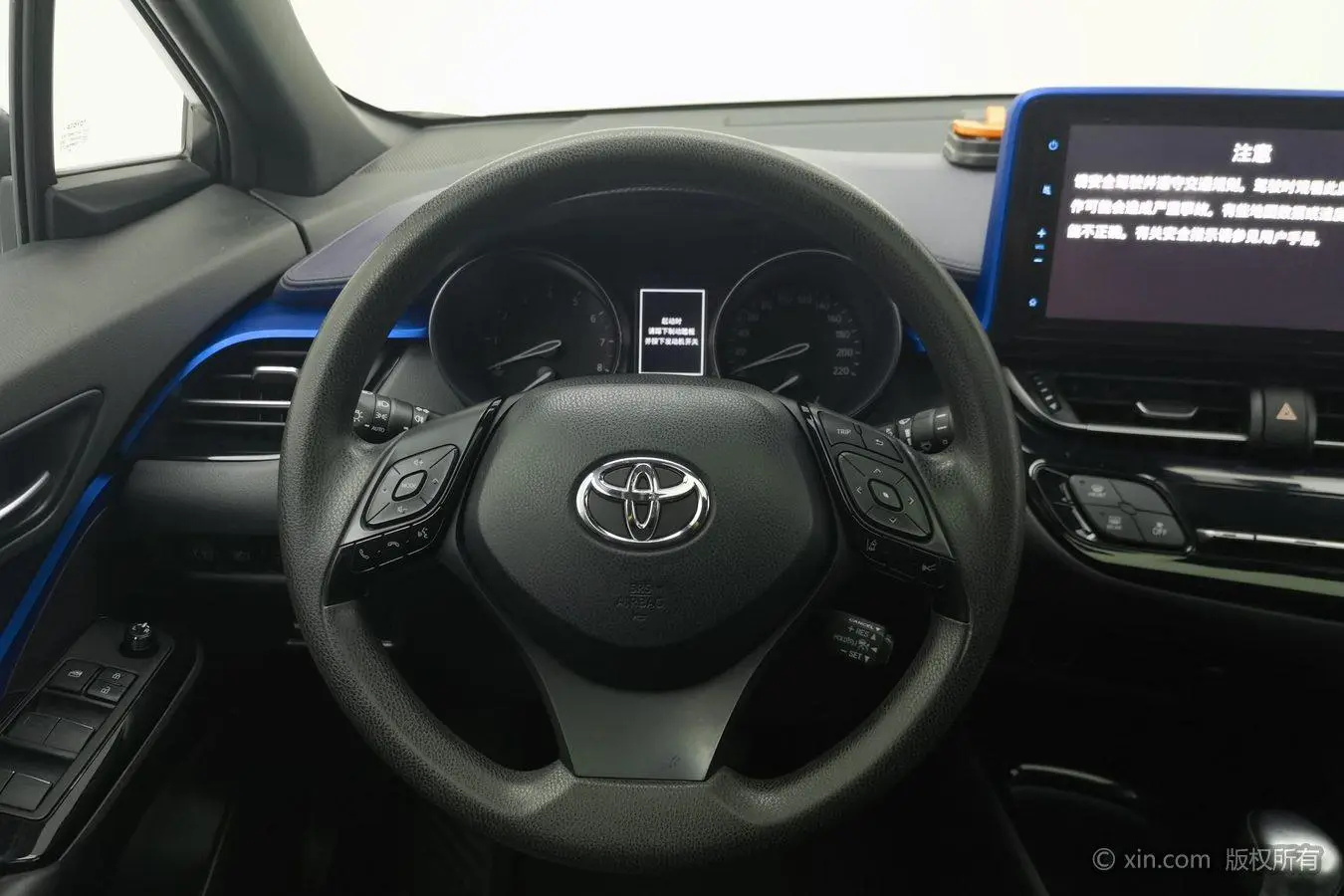 Toyota C-HR 2018 2.0L Sunroof China V