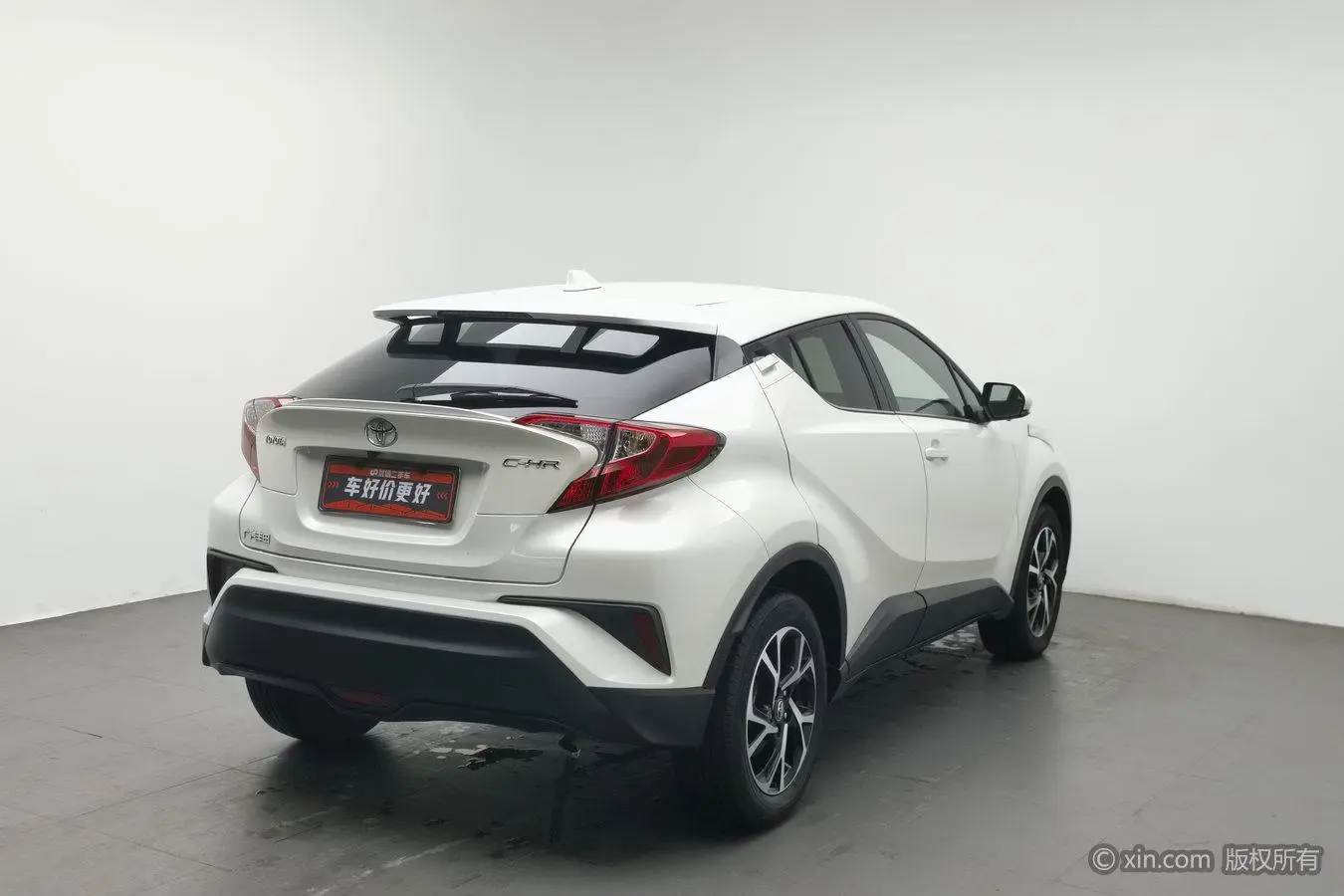 Toyota C-HR 2018 2.0L Sunroof China V