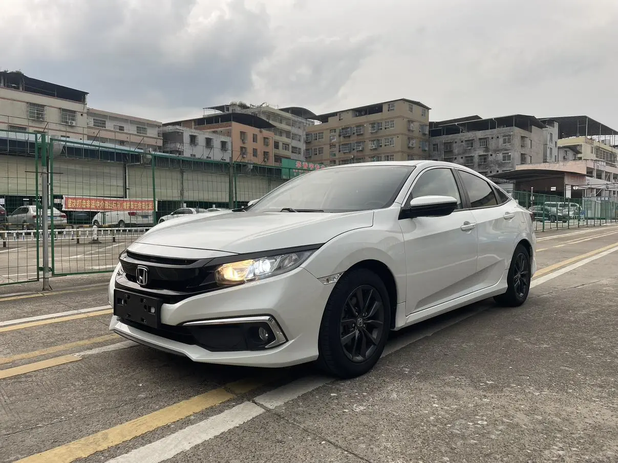 Honda Civic 2019 220TURBO CVT Dynamic Dynamic China VI