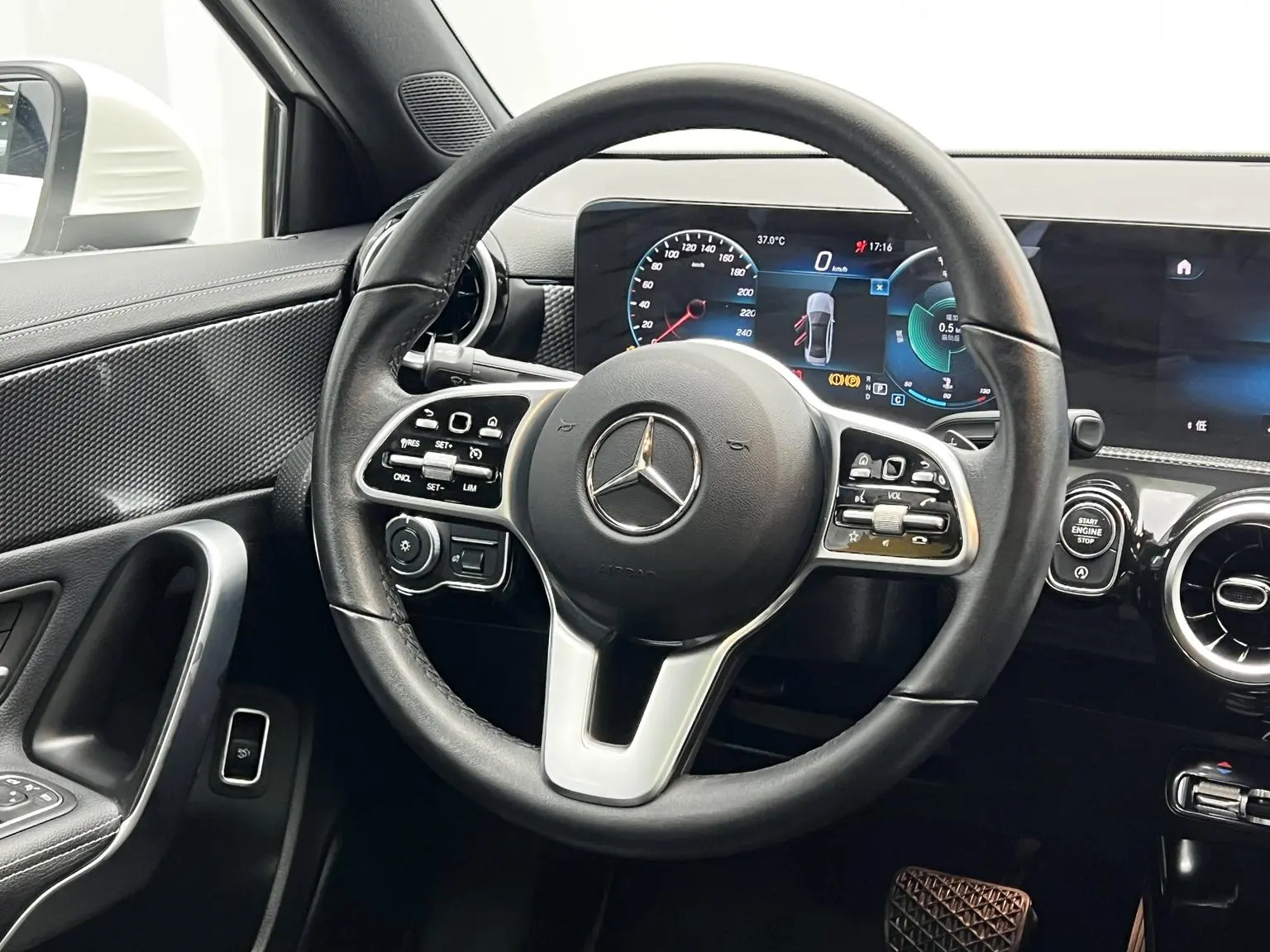 Mercedes-Benz A Class 2021 A 200 L Sport Sedan Dynamic