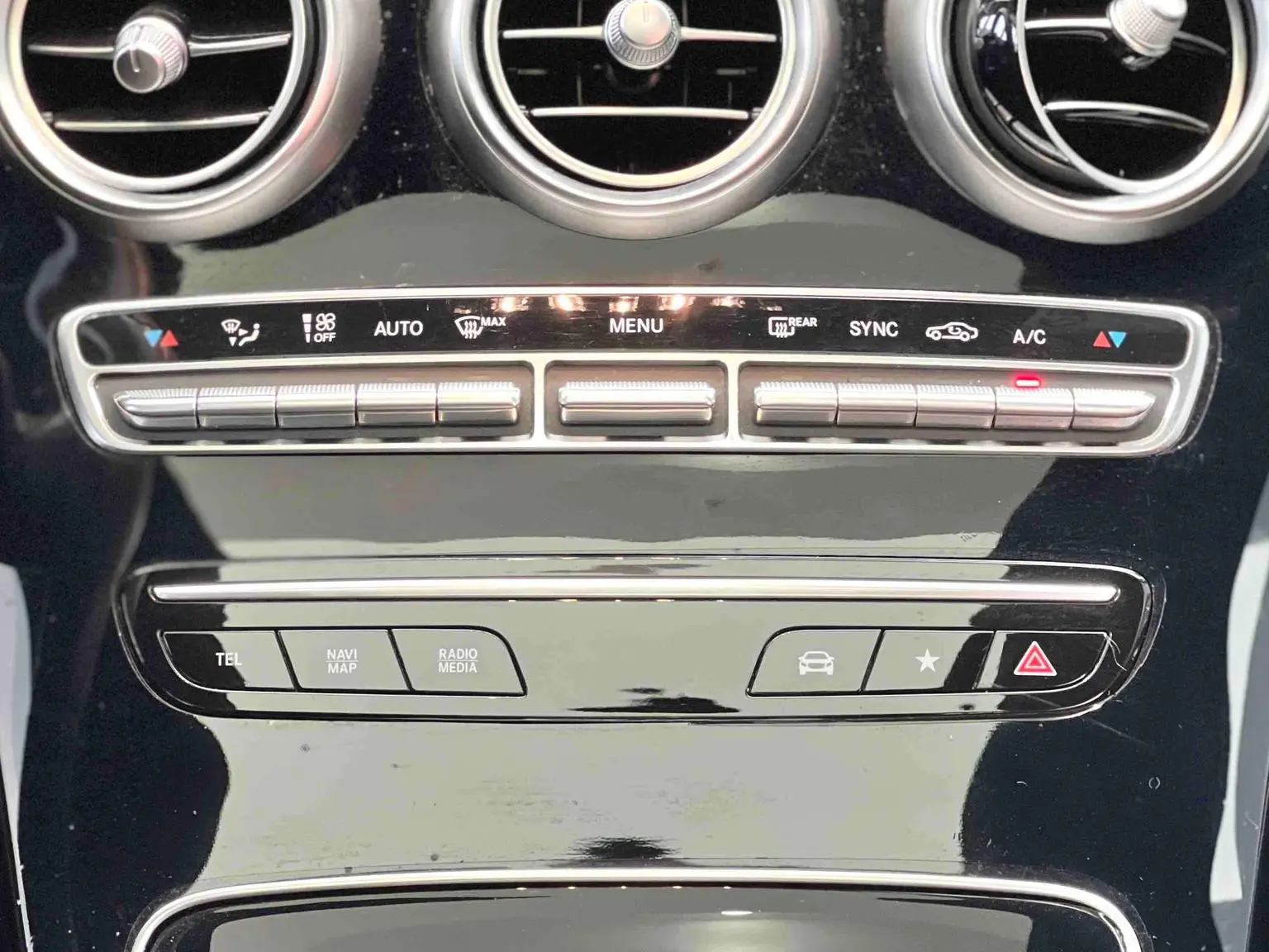 Mercedes-Benz GLC 2022 Facelift GLC 260 L 4MATIC Dynamic