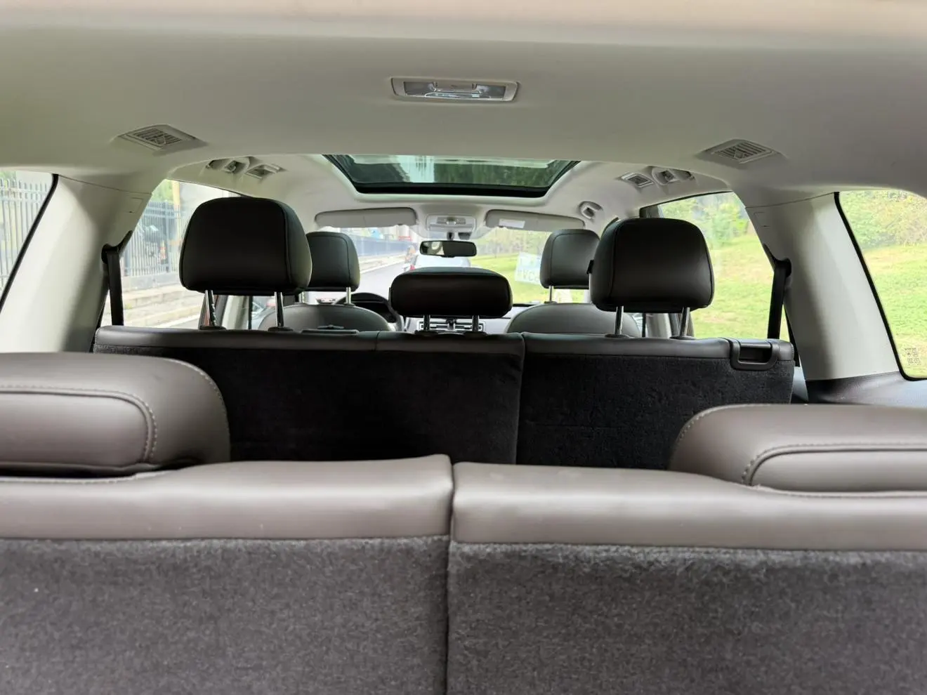 Roewe RX8 2018 30T Smart Connected 2WD Flagship
