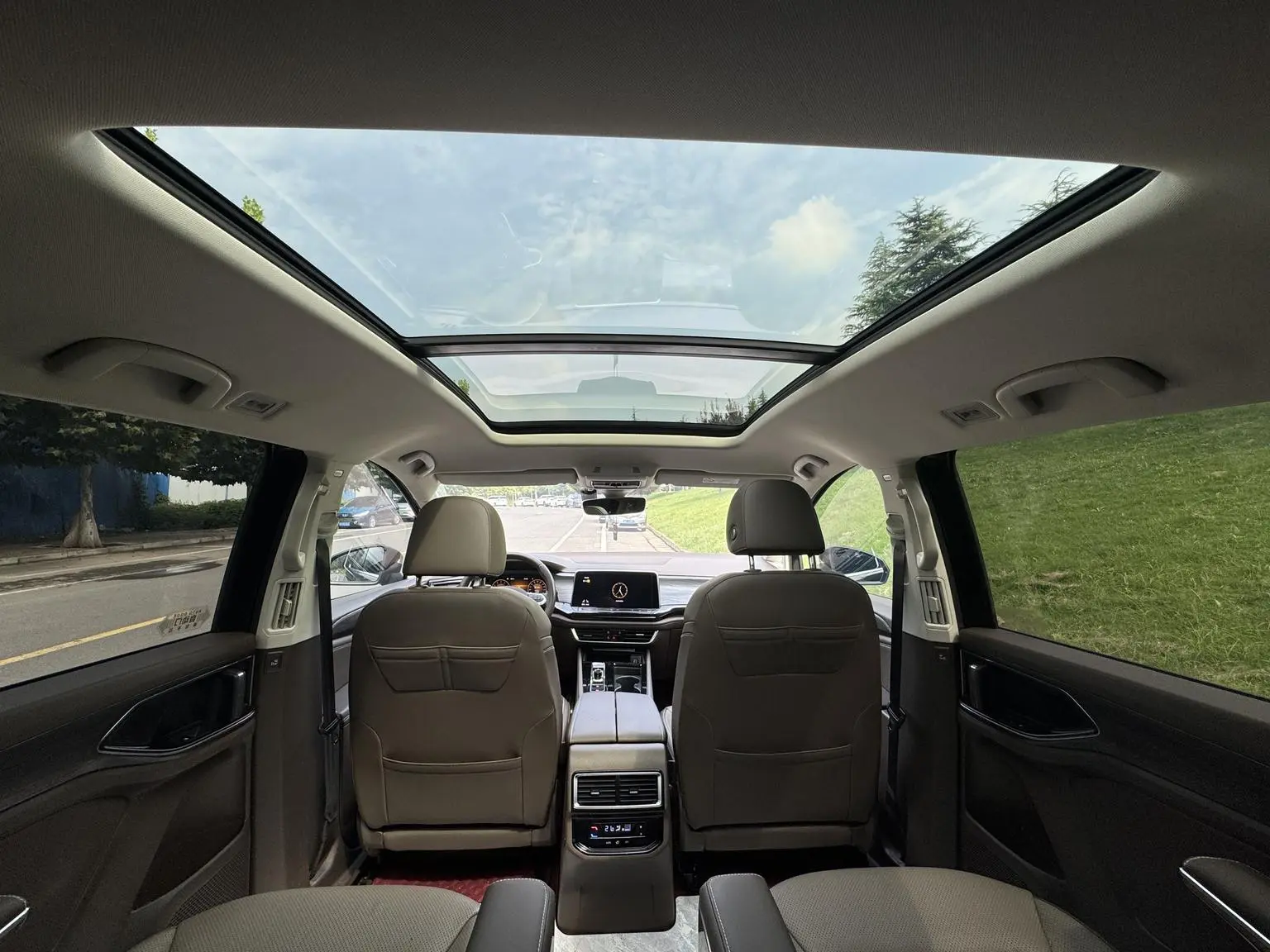 Volkswagen Viloran 2022 380TSI Premium