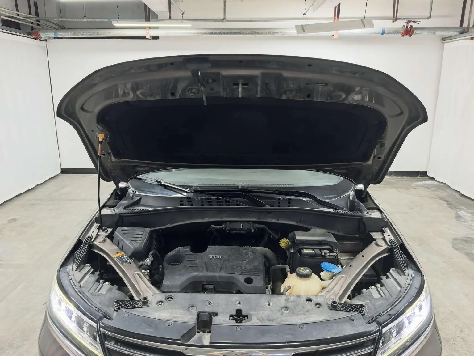 Roewe RX5 2018 20T 2WD Manual Connected Smart Premium