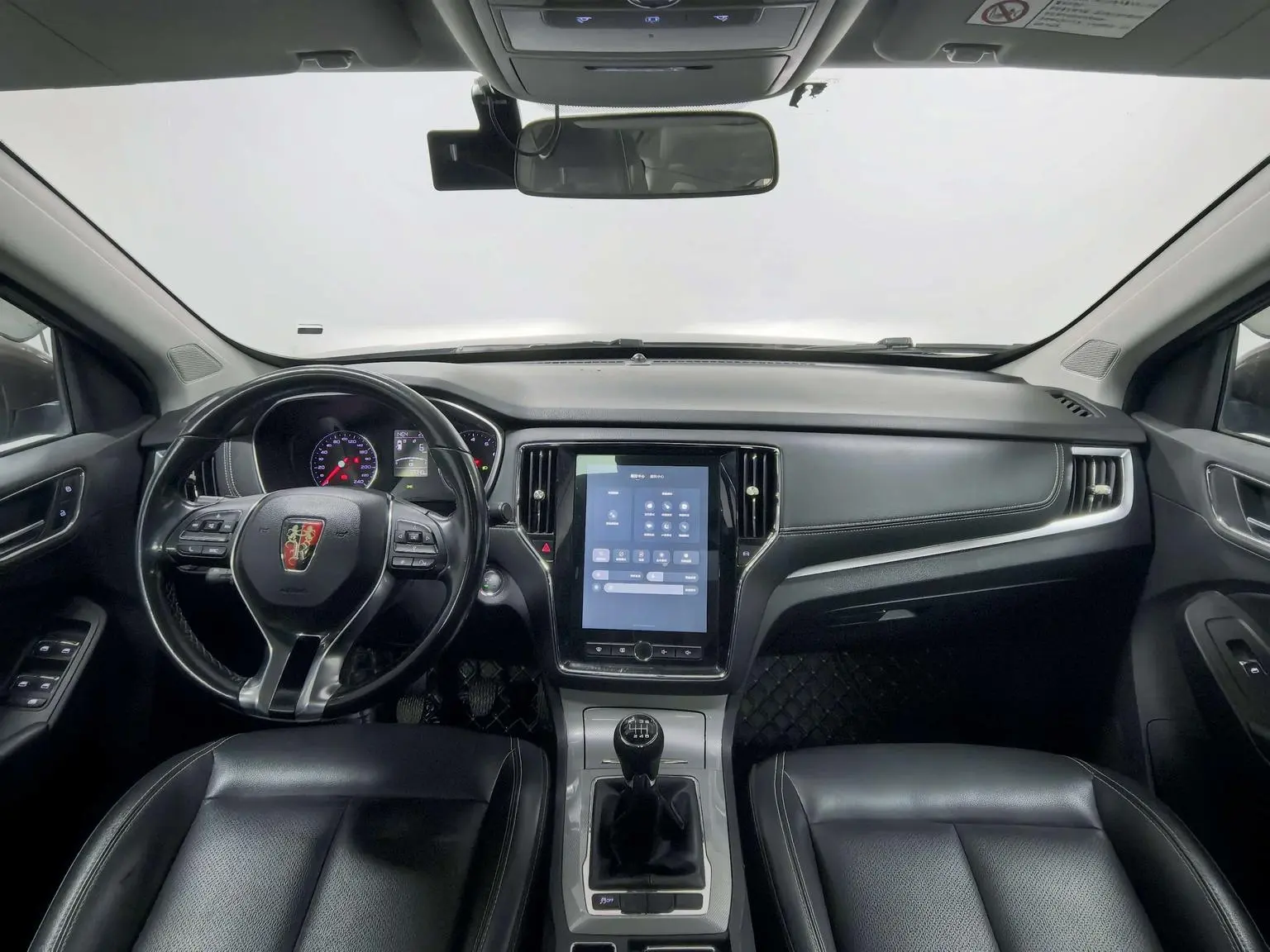 Roewe RX5 2018 20T 2WD Manual Connected Smart Premium