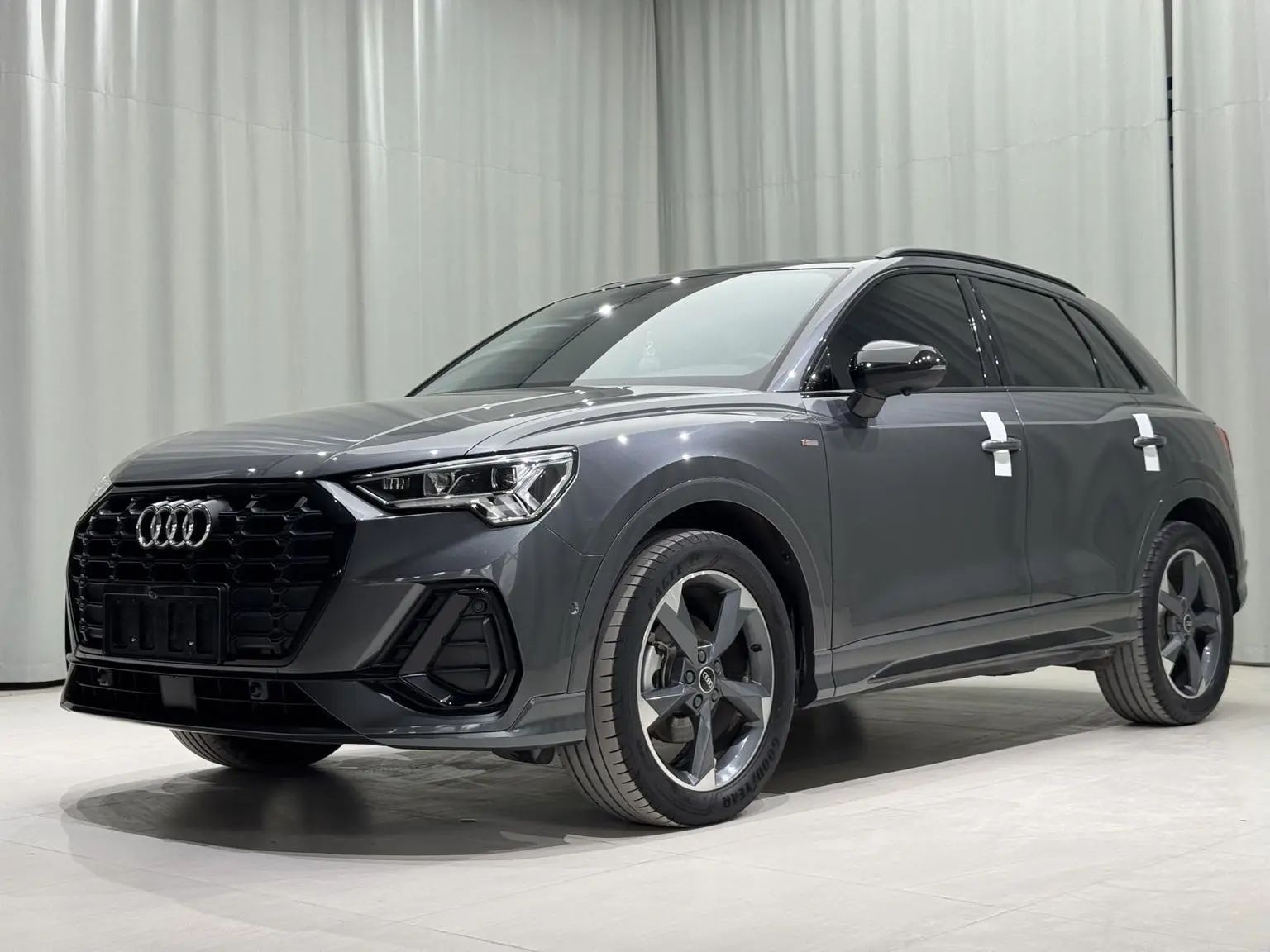 Audi Q3 2022 35 TFSI Dynamic Fashion