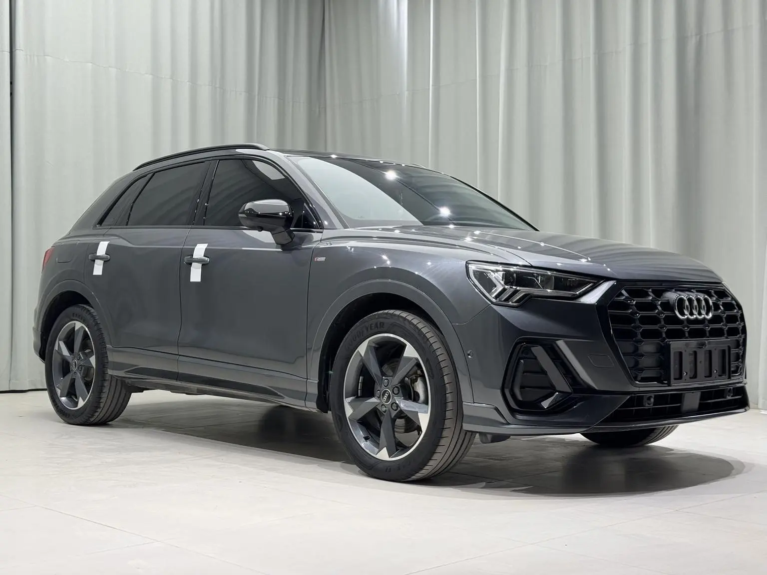 Audi Q3 2022 35 TFSI Dynamic Fashion