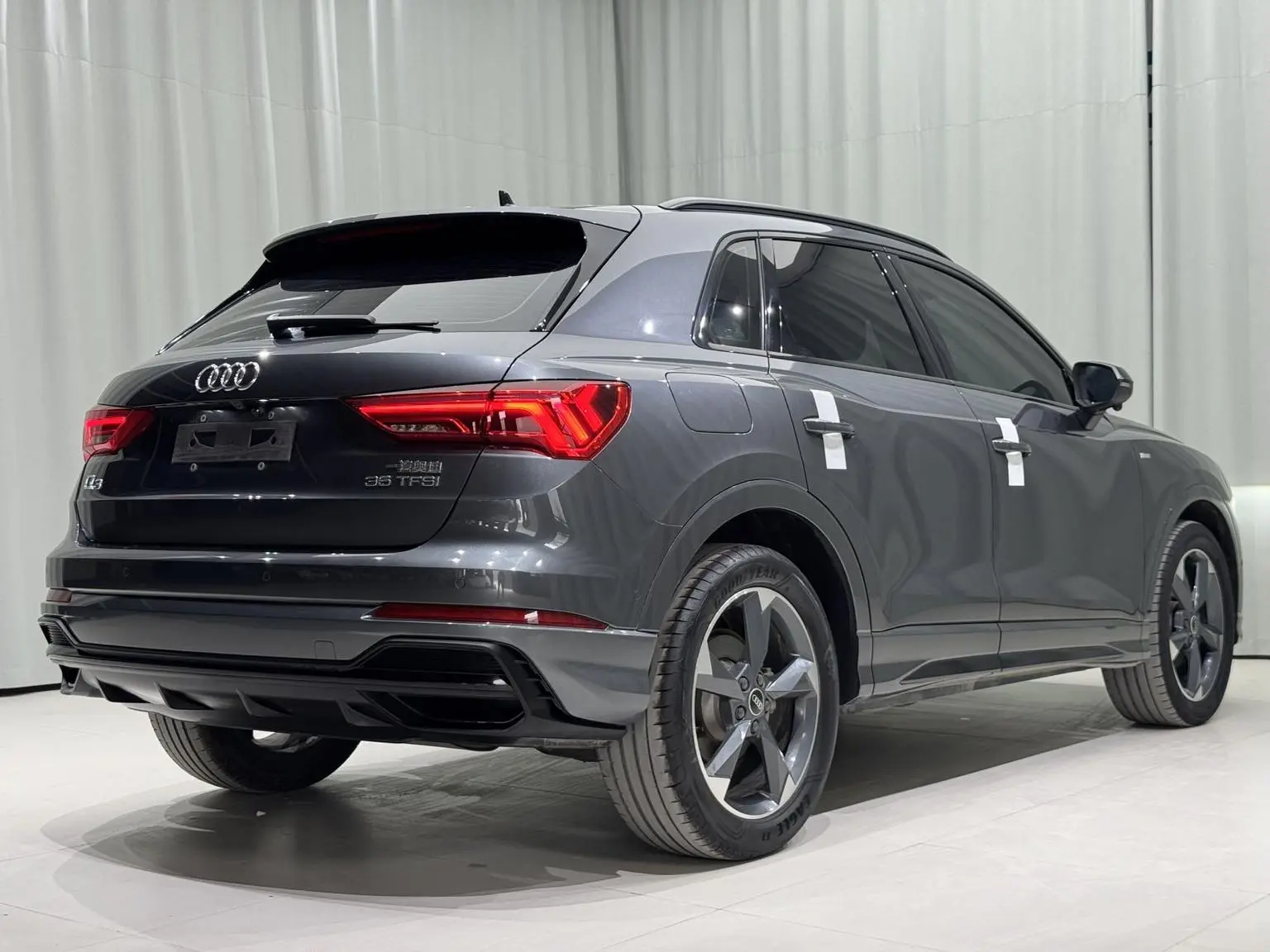 Audi Q3 2022 35 TFSI Dynamic Fashion