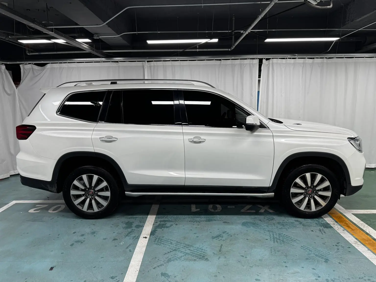 Roewe RX8 2019 30T Smart Connected 2WD Flagship
