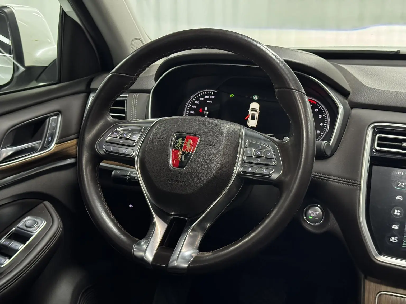 Roewe RX8 2019 30T Smart Connected 2WD Flagship