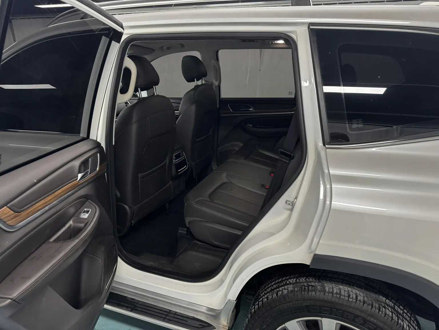 Roewe RX8 2019 30T Smart Connected 2WD Flagship