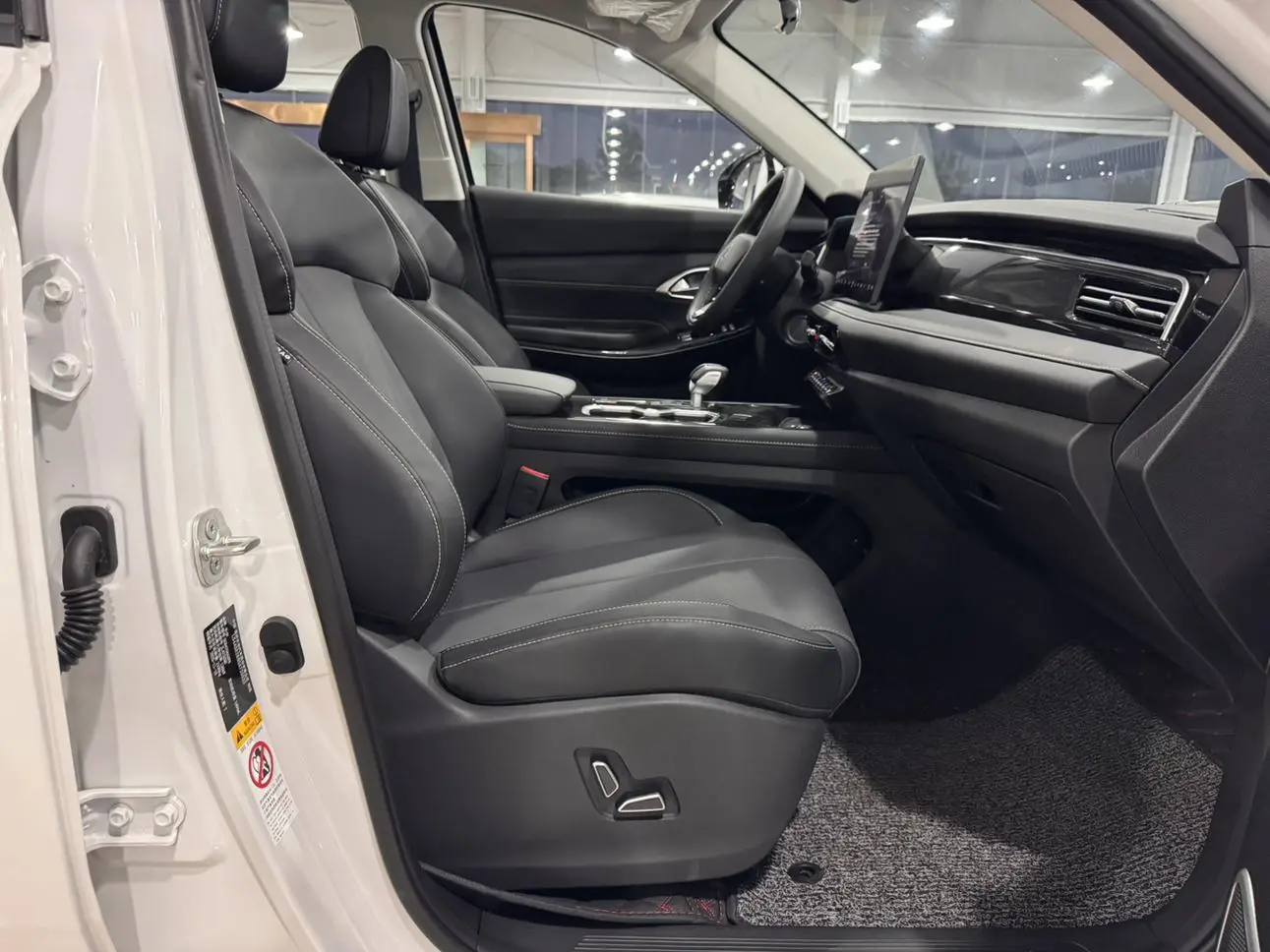 Changan CS75 2026 PRO 1.5T DCT Premium Plus 7 seat