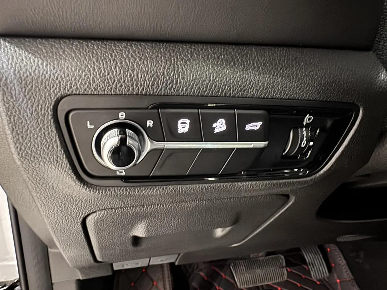 Changan CS75 2026 PRO 1.5T DCT Premium Plus 7 seat