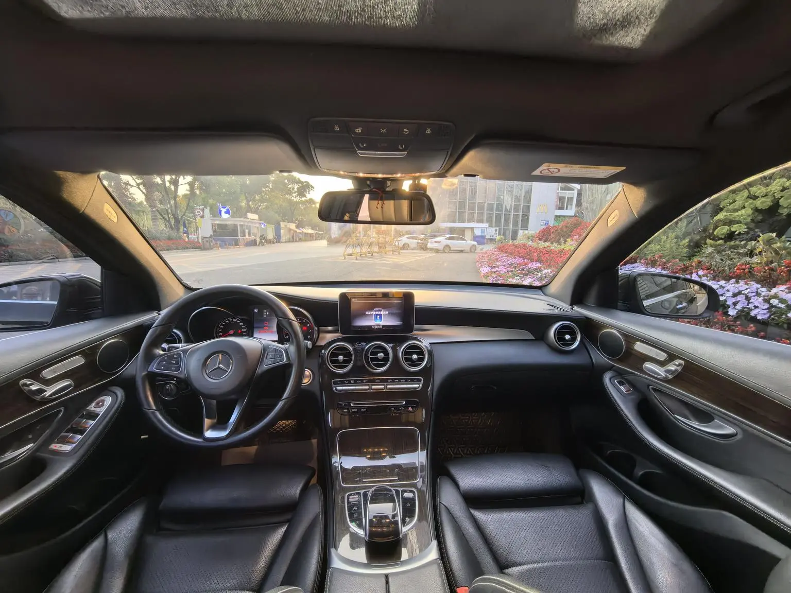 Mercedes-Benz GLC 2019 GLC 260 L 4MATIC Dynamic