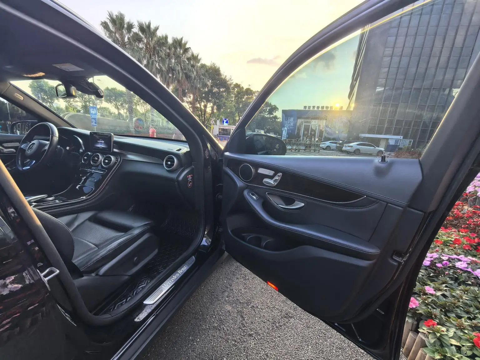 Mercedes-Benz GLC 2019 GLC 260 L 4MATIC Dynamic