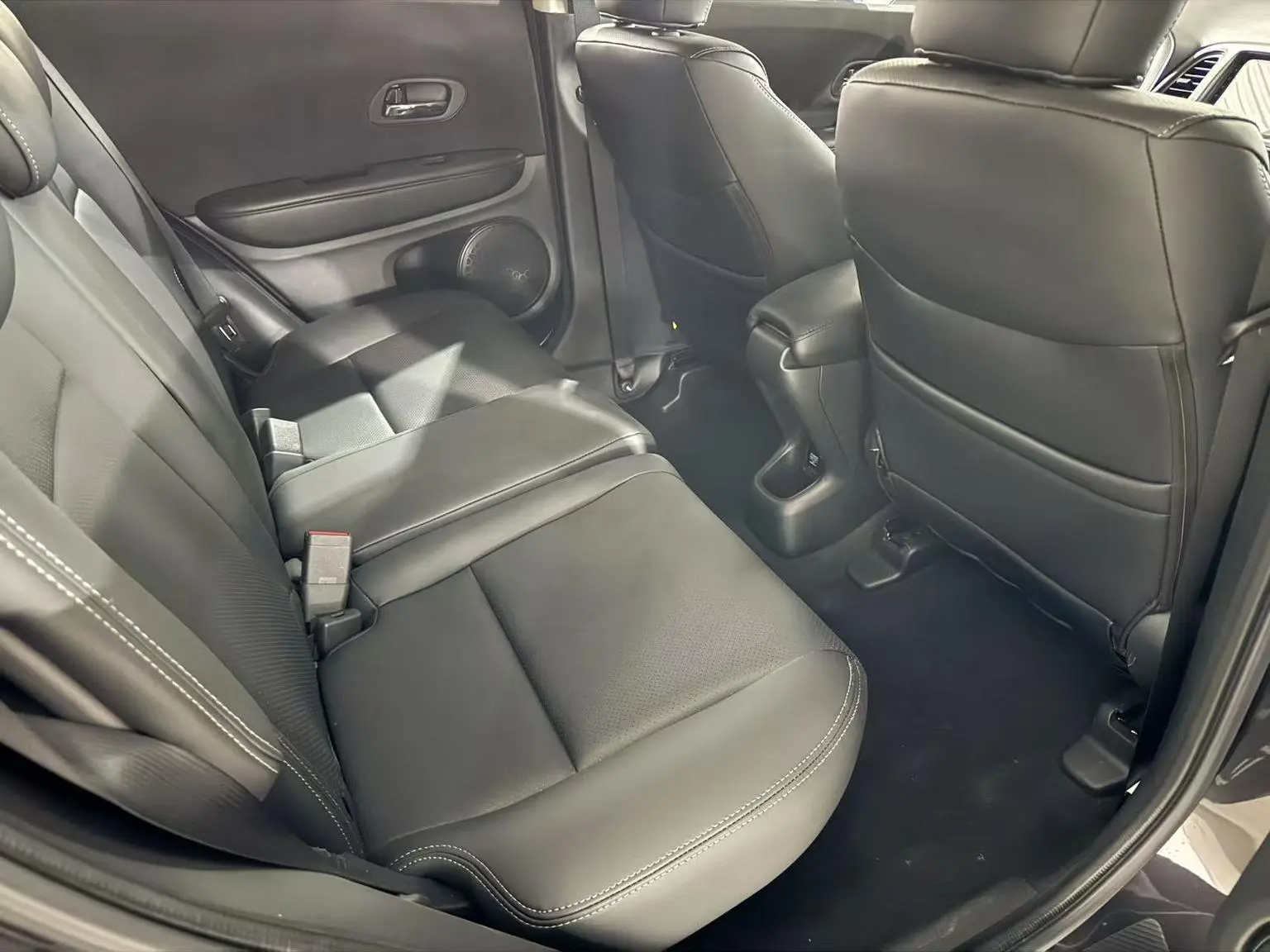 Honda Vezel 2022 1.5L CVT Pioneer